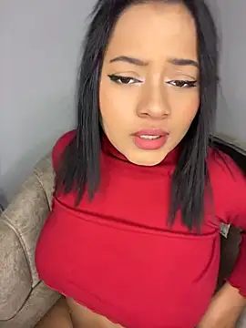 Snapshot of Saraa_M chatting on May 21, 2026, 4:37 pm Saraa M online show from May 21, 2026, 4:37 pm