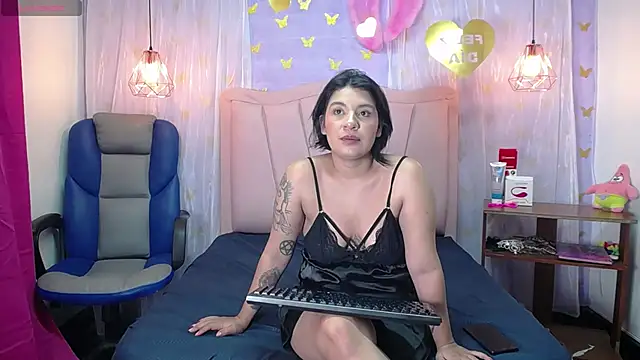 Charlotte2cute online show from March 25, 2026, 11:03 pm