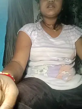 Snapshot of pooja--10 chatting on March 26, 2026, 9:18 am pooja--10 online show from March 26, 2026, 9:18 am