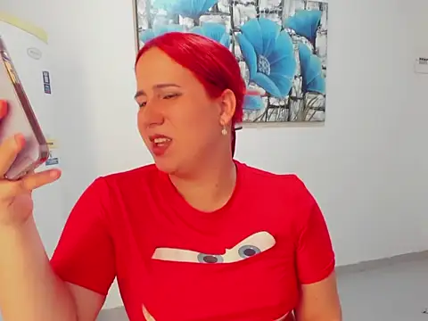 Snapshot of tinnajana chatting on May 6, 2026, 4:00 pm tinnajana online show from May 6, 2026, 4:00 pm