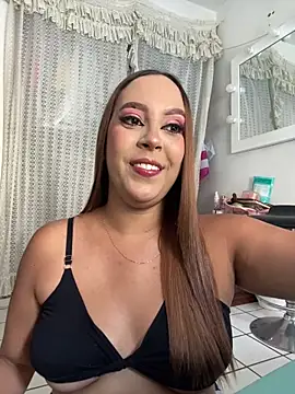 Snapshot of victoria_luxx_ chatting on March 29, 2026, 5:14 pm victoria luxx online show from March 29, 2026, 5:14 pm