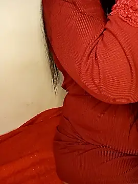 Snapshot of orla-love chatting on May 8, 2026, 9:40 pm orla-love online show from May 8, 2026, 9:40 pm