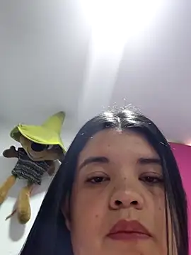 Madelaine MD online show from April 14, 2026, 5:18 pm