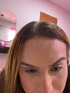Snapshot of Jullyanaximeness chatting on June 10, 2026, 1:23 pm Jullyanaximeness online show from June 10, 2026, 1:23 pm
