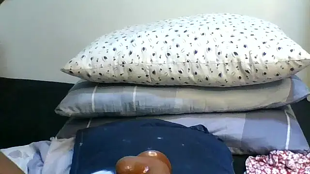 Snapshot of Sexxychocolate_Ass01 chatting on April 27, 2026, 6:11 am Sexxychocolate Ass01 online show from April 27, 2026, 6:11 am