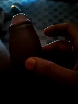 malluzzzzz online show from April 15, 2026, 8:53 am