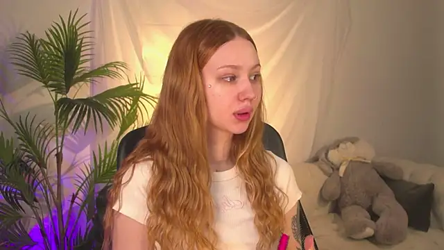 zoeforrd online show from May 4, 2026, 5:11 am