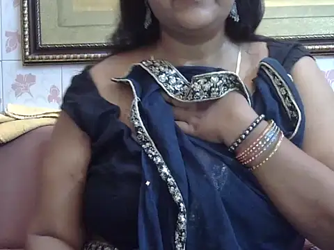 Snapshot of SweetRashii chatting on July 15, 2026, 7:15 am SweetRashii online show from July 15, 2026, 7:15 am