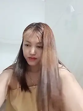 Snapshot of -Bitilu- chatting on May 22, 2026, 5:05 am -Bitilu- online show from May 22, 2026, 5:05 am