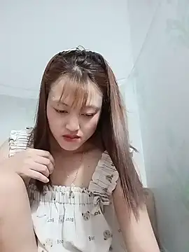 Snapshot of -Bitilu- chatting on May 19, 2026, 1:56 am -Bitilu- online show from May 19, 2026, 1:56 am