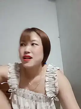 Snapshot of -Bitilu- chatting on June 9, 2026, 1:06 am -Bitilu- online show from June 9, 2026, 1:06 am