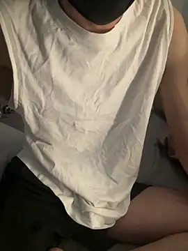 Snapshot of James28woc chatting on March 26, 2026, 10:46 am James28woc online show from March 26, 2026, 10:46 am