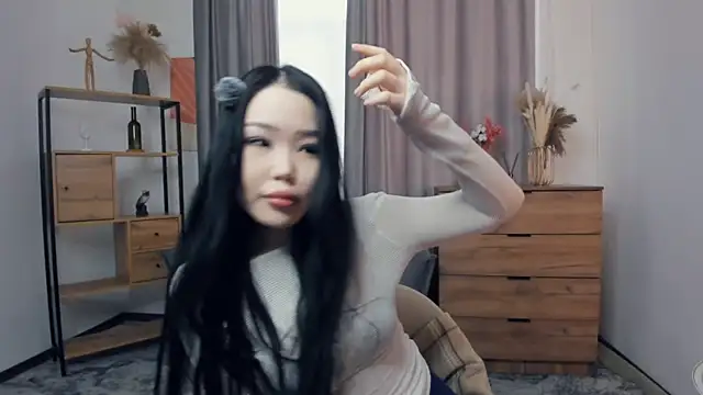 Amai Tsumi online show from May 11, 2026, 7:10 am