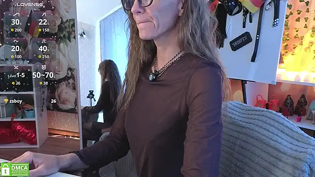 Snapshot of jesica_mooonn chatting on June 20, 2026, 4:28 am jesica mooonn online show from June 20, 2026, 4:28 am