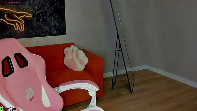 Snapshot of honey_cherrry chatting on May 10, 2026, 1:31 am honey cherrry online show from May 10, 2026, 1:31 am