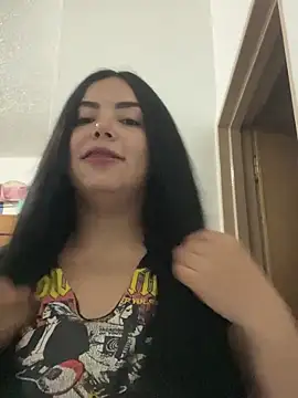 Snapshot of Cami_olarte chatting on April 7, 2026, 10:55 pm Cami olarte online show from April 7, 2026, 10:55 pm