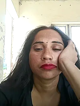 Snapshot of Raanieoy012 chatting on April 24, 2026, 2:46 am Raanieoy012 online show from April 24, 2026, 2:46 am
