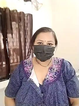 Snapshot of Hoty_bhabii chatting on April 19, 2026, 8:48 am Hoty bhabii online show from April 19, 2026, 8:48 am