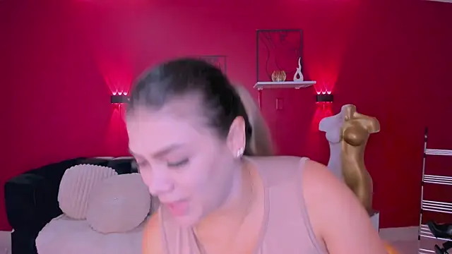 Snapshot of Sofia_Velvetx chatting on May 26, 2026, 1:09 pm Sofia Velvetx online show from May 26, 2026, 1:09 pm