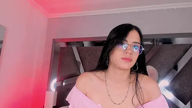 Megan Danbury online show from April 22, 2026, 12:12 pm