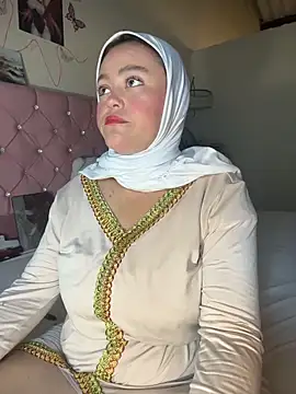 Snapshot of Marian_fadel chatting on May 10, 2026, 12:53 pm Marian fadel online show from May 10, 2026, 12:53 pm