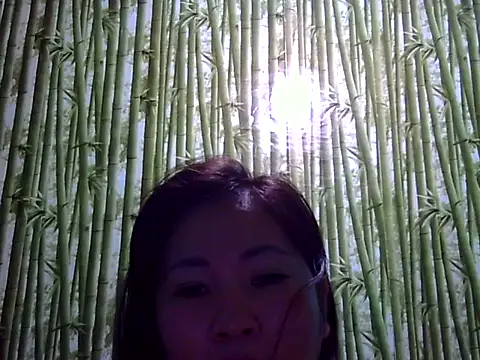 Snapshot of Lovelyass4u chatting on July 5, 2026, 4:19 am Lovelyass4u online show from July 5, 2026, 4:19 am