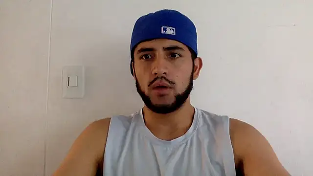 Snapshot of derek_smiith chatting on June 24, 2026, 6:50 pm derek smiith online show from June 24, 2026, 6:50 pm