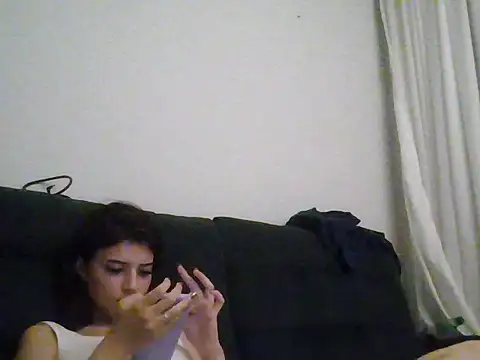Snapshot of Branquinha_rose chatting on May 3, 2026, 1:00 am Branquinha rose online show from May 3, 2026, 1:00 am