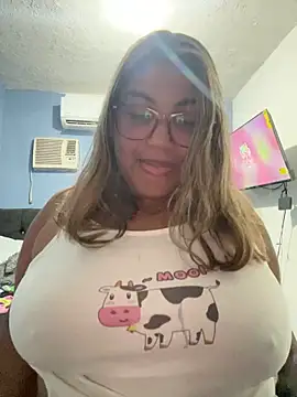 Snapshot of C1N09 chatting on May 7, 2026, 6:28 am C1N09 online show from May 7, 2026, 6:28 am
