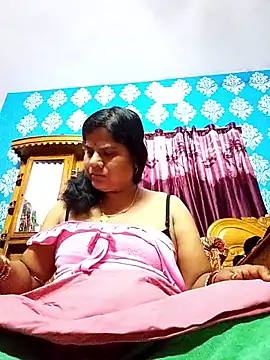 Snapshot of Ruhi-11 chatting on April 2, 2026, 10:38 pm Ruhi-11 online show from April 2, 2026, 10:38 pm