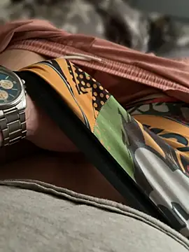 Neo60682 online show from April 15, 2026, 11:49 am