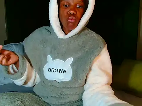 CaramelCandyxx online show from May 18, 2026, 9:08 pm
