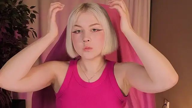 Snapshot of mollieluv chatting on March 28, 2026, 9:38 pm mollieluv online show from March 28, 2026, 9:38 pm