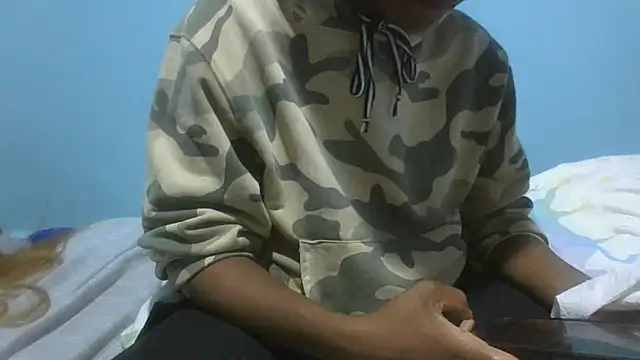 Snapshot of BabyWethu12 chatting on April 21, 2026, 6:36 pm BabyWethu12 online show from April 21, 2026, 6:36 pm