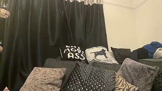 DaveRoyale online show from April 10, 2026, 10:39 pm