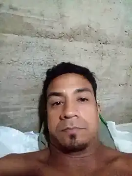 Morales2205 online show from April 17, 2026, 2:36 am