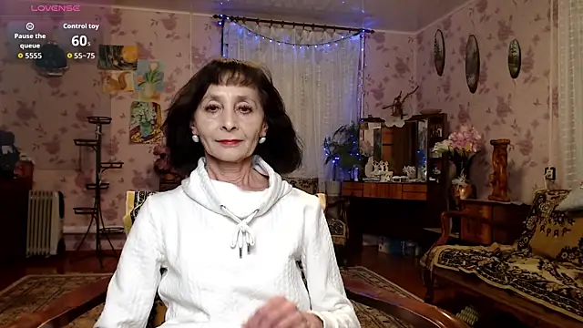 Snapshot of Shooting-Star- chatting on April 10, 2026, 6:37 pm Shooting-Star- online show from April 10, 2026, 6:37 pm