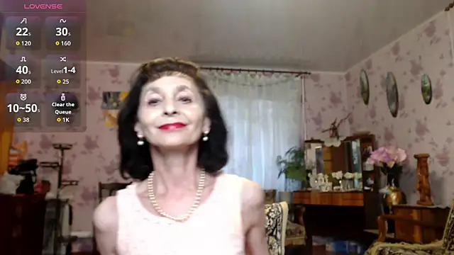 Snapshot of Shooting-Star- chatting on April 19, 2026, 2:29 pm Shooting-Star- online show from April 19, 2026, 2:29 pm