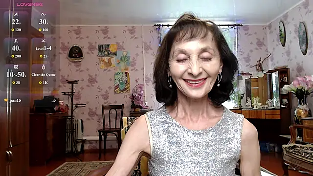 Snapshot of Shooting-Star- chatting on May 9, 2026, 11:02 am Shooting-Star- online show from May 9, 2026, 11:02 am