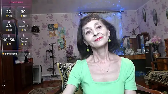 Snapshot of Shooting-Star- chatting on April 5, 2026, 5:41 pm Shooting-Star- online show from April 5, 2026, 5:41 pm