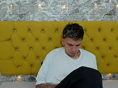 Max sstteel online show from April 10, 2026, 1:29 pm