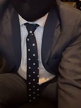 RYUICHI 1919 online show from April 8, 2026, 10:50 am