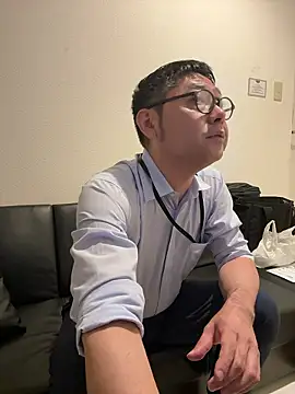 Snapshot of RYUICHI_1919 chatting on June 5, 2026, 10:21 am RYUICHI 1919 online show from June 5, 2026, 10:21 am