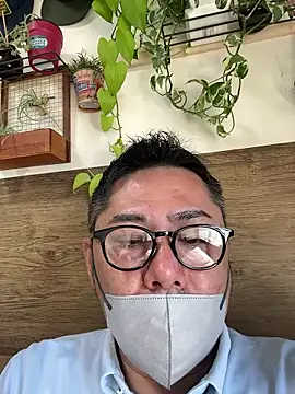 Snapshot of RYUICHI_1919 chatting on May 31, 2026, 11:05 pm RYUICHI 1919 online show from May 31, 2026, 11:05 pm
