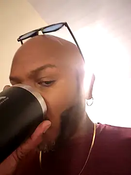 Snapshot of RickDonn chatting on March 31, 2026, 9:39 pm RickDonn online show from March 31, 2026, 9:39 pm