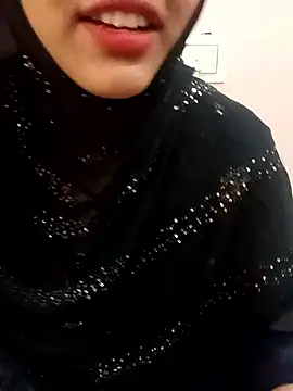 Miss Noor   online show from May 18, 2026, 7:46 am