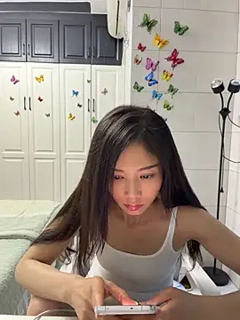 yuanpu0925 online show from May 24, 2026, 11:21 am