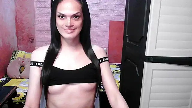 Snapshot of Bella_CiaoX chatting on April 23, 2026, 7:37 pm Bella CiaoX online show from April 23, 2026, 7:37 pm