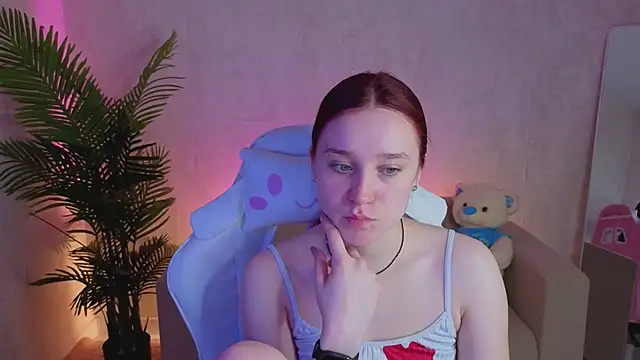 Snapshot of SweetieBlush chatting on May 11, 2026, 1:18 am SweetieBlush online show from May 11, 2026, 1:18 am
