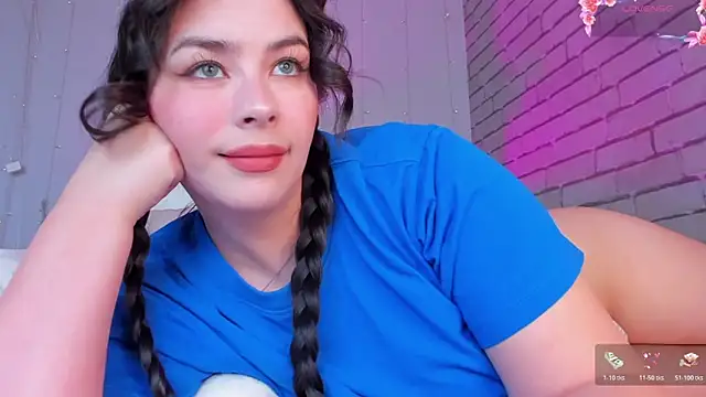 Snapshot of NatalForsy chatting on May 18, 2026, 12:32 pm NatalForsy online show from May 18, 2026, 12:32 pm